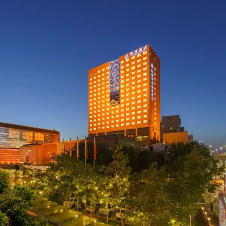 Xinjiang Zunmao Yindu Hotel Autonomous Region Museum Store)