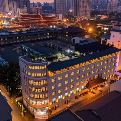 Mengfei Hotel(Xi'an Bell and Drum Tower Dacha City Metro Station Store) Hotels near Changle Gate