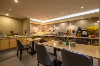 Youyou E-Sports Hotel (Tangshan Wanda Plaza) - فطور