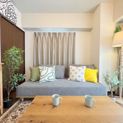 NicoRoom601 Hotel berhampiran Taman Ritsurin