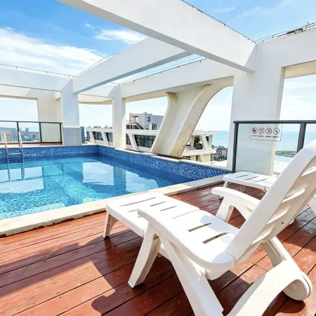 Haikou Lanxi She Pool Design Homestay (International Convention and Exhibition Center Holiday Beach)