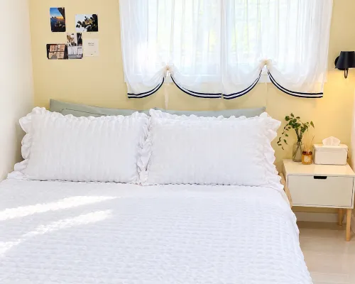 Woori Stay Hotels near Changlyongmun