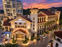 bai'si'ya International Hotel (Foshan Shunde Longjiang Convention and Exhibition Center) - Kolam Renang