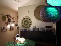 Cozy Rooftop Dhaka Airport & Metro Art Home & Cat - เปิดใหม่