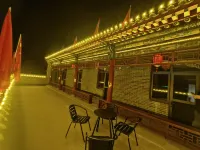 Dai Yanmen Jusha Homestay - Pysäköinti