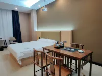 Tiandong Green Skylight Hotel