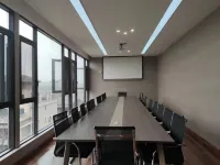 THE  SPRING  VILLA (Dujiangyan Panda Valley)