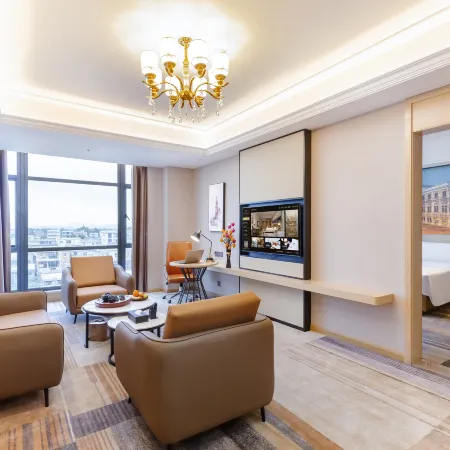 Vienna International Hotel Lufeng South Railway Station