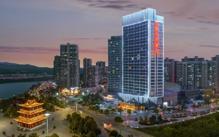 Vienna Hotel (Fuzhou Nancheng) Отели в г. Наньчэн