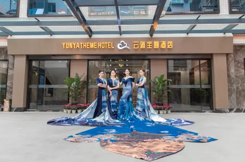 QUXIAN YUNYA THEME HOTEL