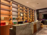 Yulong Hotel