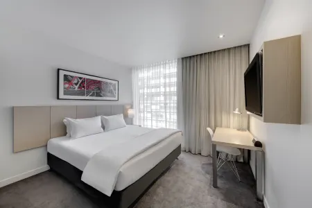 Travelodge Hotel Melbourne Docklands