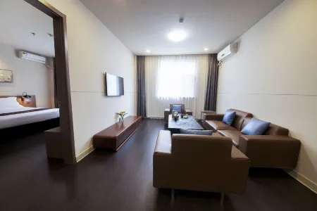 Jinjiang Inn Select Hotel (Xiamen North Railway Station Jimei University Branch)