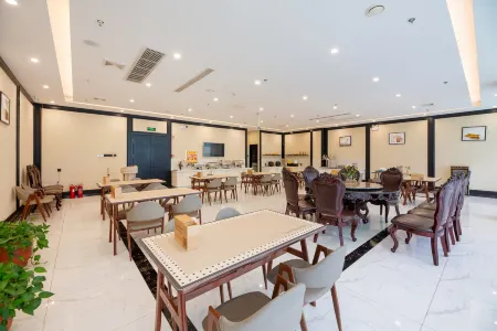 Xana Hotelle (Handan Yongnian Zhonghua North Street) Отели рядом с достопримечательностью «Guangfu Ancient Town»