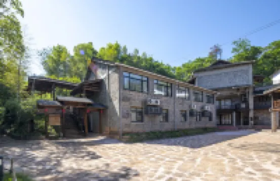 Wolong Riverside Manor