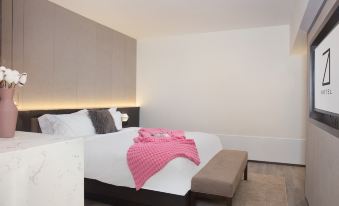 Nicesoe H·HOTEL (Chengdu Taikoo Li Jiuyan Bridge)