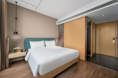 Z Manl International Hotel (Tianjin Airport Binhai International Airport) Отели в г. Тяньцзинь