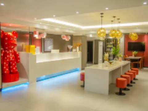 Luohe Lujia Hotel Hoteles en Nehe