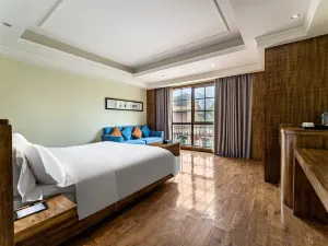 Dujiang Neihongkou Green Mountain View Hot Spring Hotel