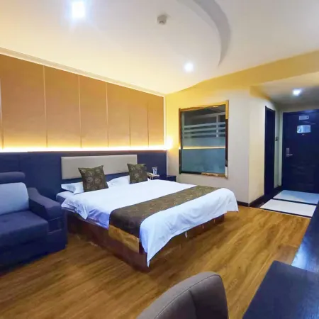 Dunhua Service Building Hotel