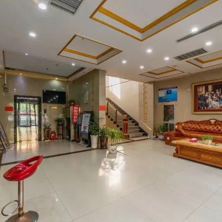 Xuhui Business Hotel (Xiping Administration School)
