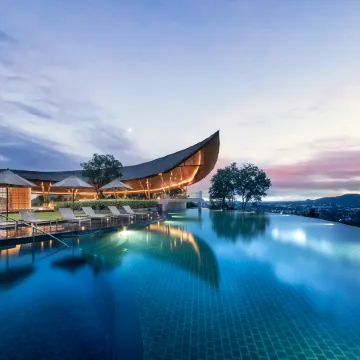 Noku Phuket Отели рядом с достопримечательностью «Ват-Чалонг»