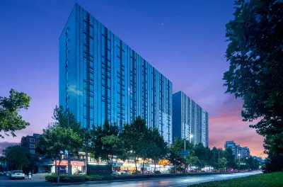 i Electronic Sports Hotel (Jiaozuo High-Speed Railway Station Wanda Plaza)