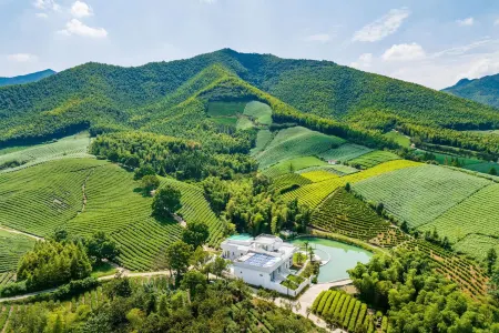 Nanshan Bamboo Seadateone Banxiashan Wild Private Soup Villa Отели рядом с достопримечательностью «Paradise of Birds»