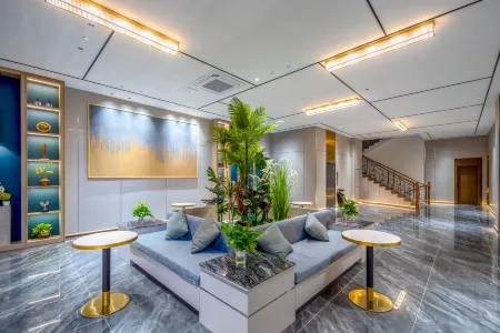 GELI Hotel (Chengmaixian Jinjiangzhen Lüdeguangchang)