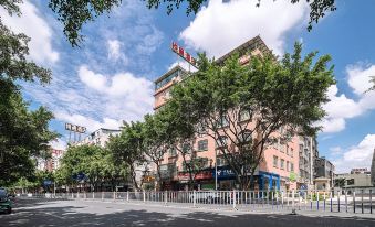 Yulin Yuecheng Hotel (Chengzhan Road Railway Station Branch)