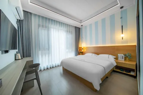 Yuanyuan Homestay (Hongyawa Wushan Branch)