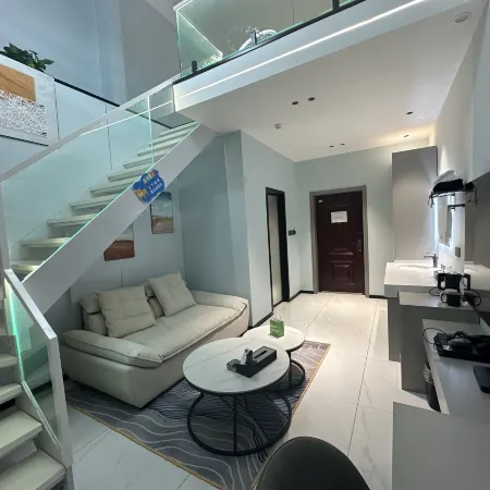 Blues Light Luxury B&B Apartment (Tianfu Square)