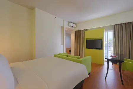 Quest Hotel Simpang Lima - Semarang by Aston