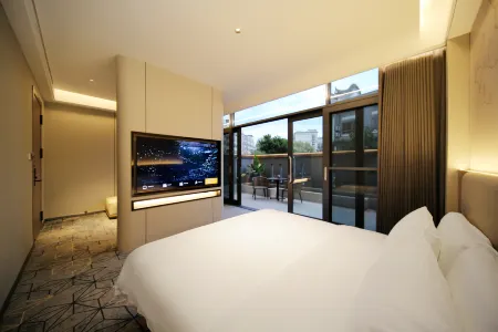 Yongshan Lanyuan Hotel Отели рядом с достопримечательностью «Yongshan Passenger Transport Terminal (Post Hotel West)»