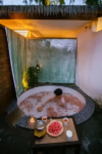 武夷山一曲相思矮胡度假酒店