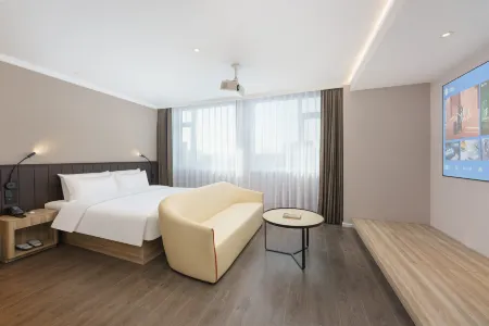 HanTing Hotel (Haicheng Xiliu Yiwu International Clothing City) Отели рядом с достопримечательностью «Kuixing Building»