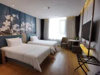 Chenyi Yijing Hotel (Yulin Railway Station Wenhua Road Branch) Hotels near Yulin Sports Center