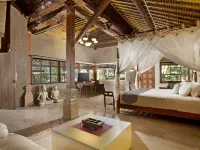 Alindra Villas & Spa Hotels near BTDC
