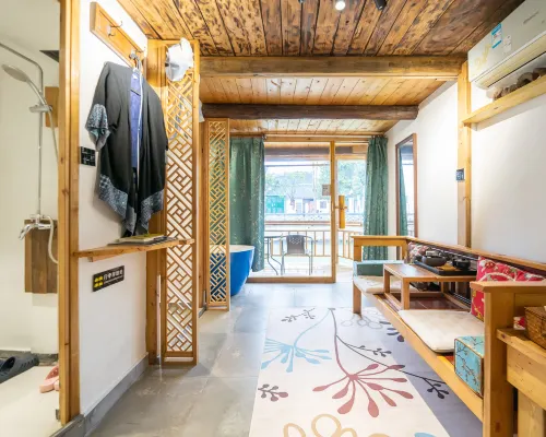 Shanghai ChenShijian Inn (Zhujiajiao Donghu Street) Отели рядом с достопримечательностью «Парк Ориентал-Лэнд»