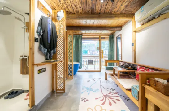 Shanghai ChenShijian Inn (Zhujiajiao Donghu Street) โรงแรมใกล้โอเรียนทอลแลนด์