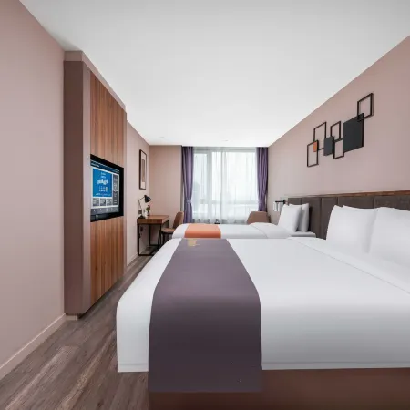 Homeinn Plus Hotel (Urumqi Wanda High-speed Railway Station) Отели в г. Урумчи
