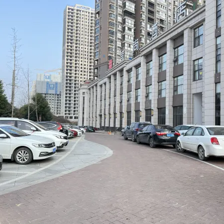 Yiduo Hotel (Ezhou Yinhai Longcheng)