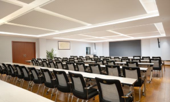 Renhe Hotel (Panzhihua Renhe Square High-speed Railway Station)