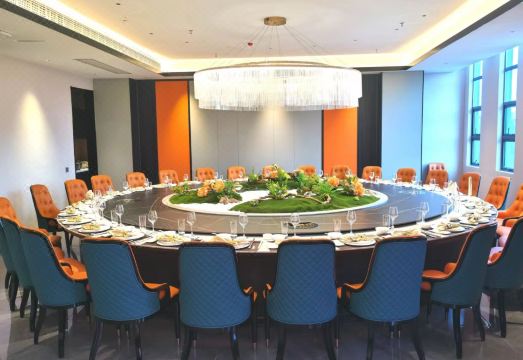 Sky Tel breakfast buffet