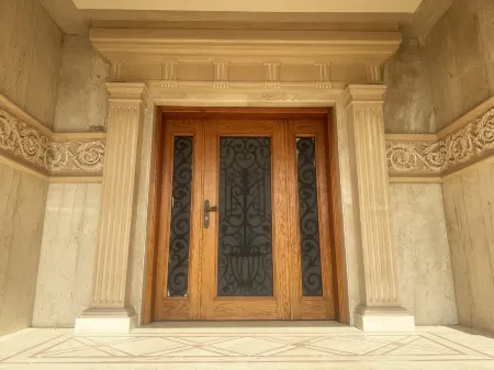 Rujia Chinese homestay Отели рядом с достопримечательностью «Канадский международный колледж - CIC»