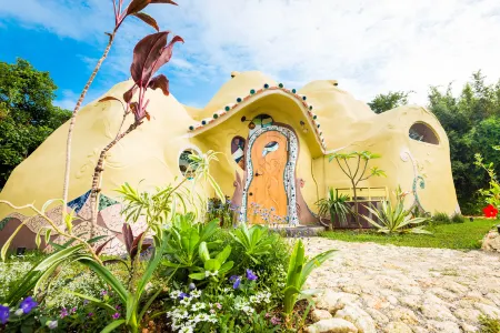 Chion's House Отели рядом с достопримечательностью «Okinawa Institute of Science and Technology»