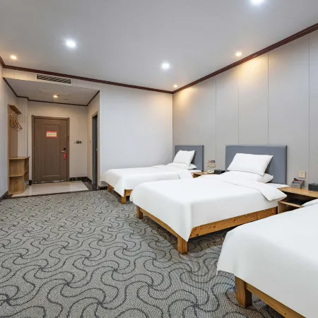 Junyi Chain Hotel (Zhongdou Dajie)