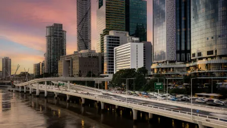 voco Brisbane City Centre Отели рядом с достопримечательностью «Cathedral Square»