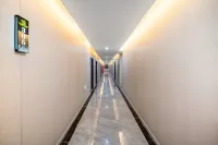 Yuebo Hotel Отели рядом с достопримечательностью «Пассажирская станция Лодон»