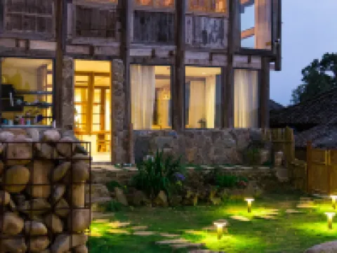something precious for a kind of life Hotels in Sandu